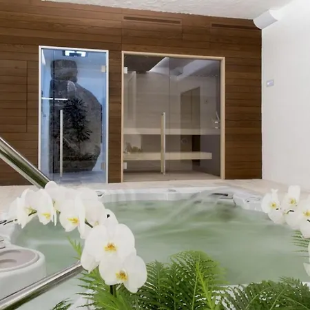 Relaxing Holiday Home, Quiet Location And Pool - What'app - 0049-1762-5840-693 - For Reservations! *