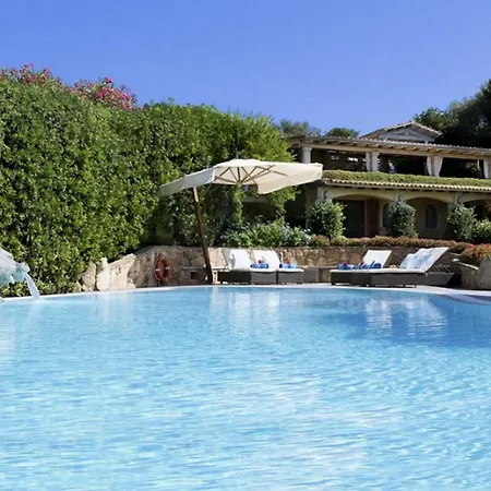 Relaxing Holiday Home, Quiet Location And Pool - What'app - 0049-1762-5840-693 - For Reservations! Vakantiehuis Porto Rotondo