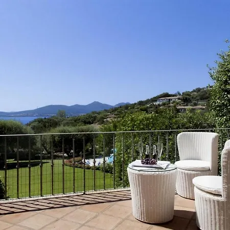 Relaxing Holiday Home, Quiet Location And Pool - What'app - 0049-1762-5840-693 - For Reservations! Vakantiehuis *
